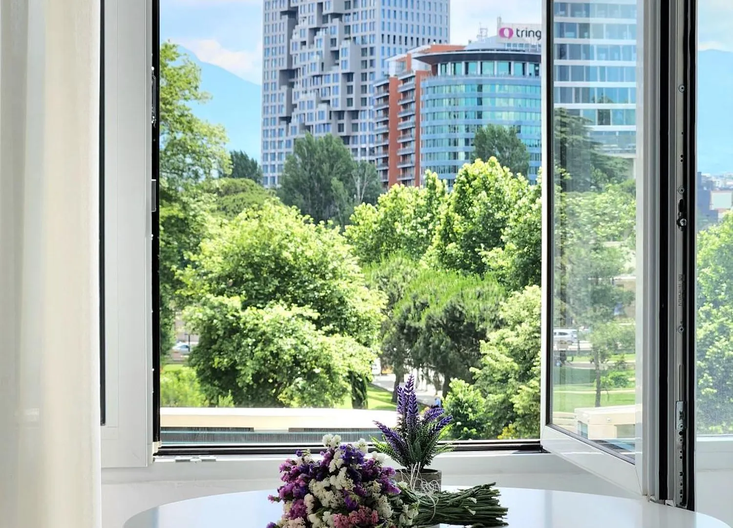 Central Tirana Apartment Getaway